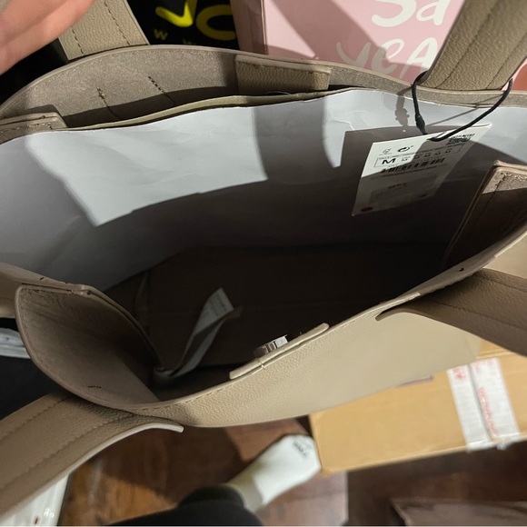 Zara Tote Beige Colour - Picture 3 of 3